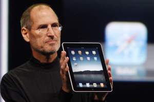 Steve Jobs com Ipad 2